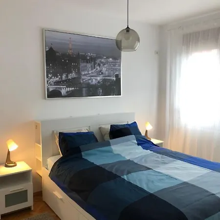 Downtown Bohemian Διαμέρισμα *